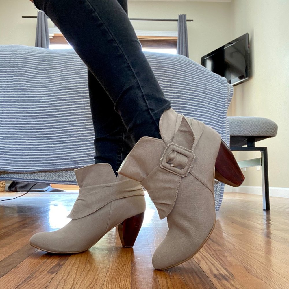 WE WHO SEE HEELED CANVAS BOOTIES